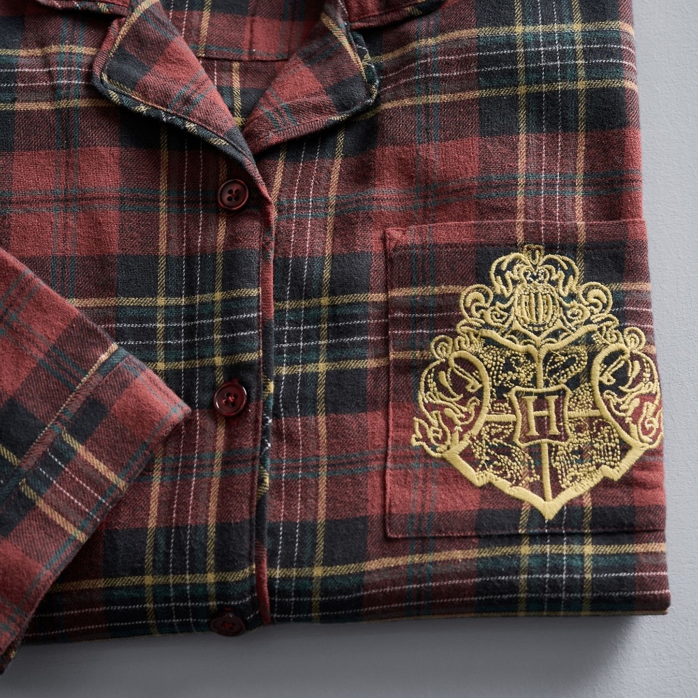 Harry Potter- Hogwarts™ Plaid Organic Pajama Set- PB teen - Picture 2 of 7